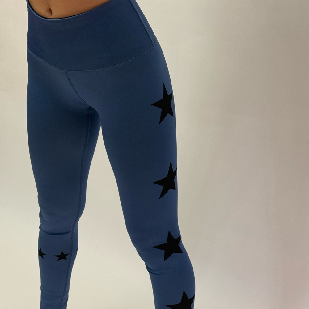 Chic Blue Leggings with Black Stars